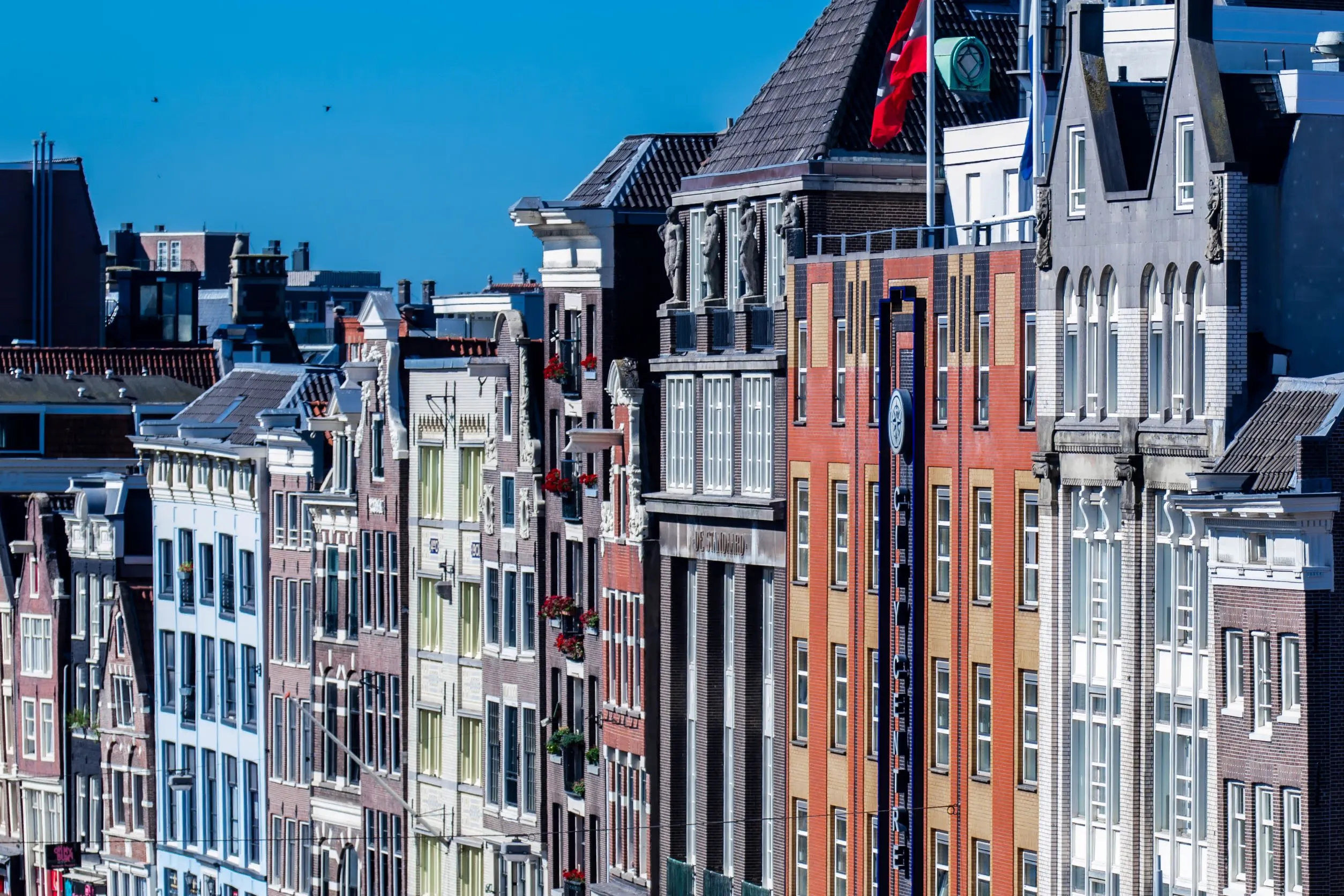 A view of the first floor of the Amsterdam office.