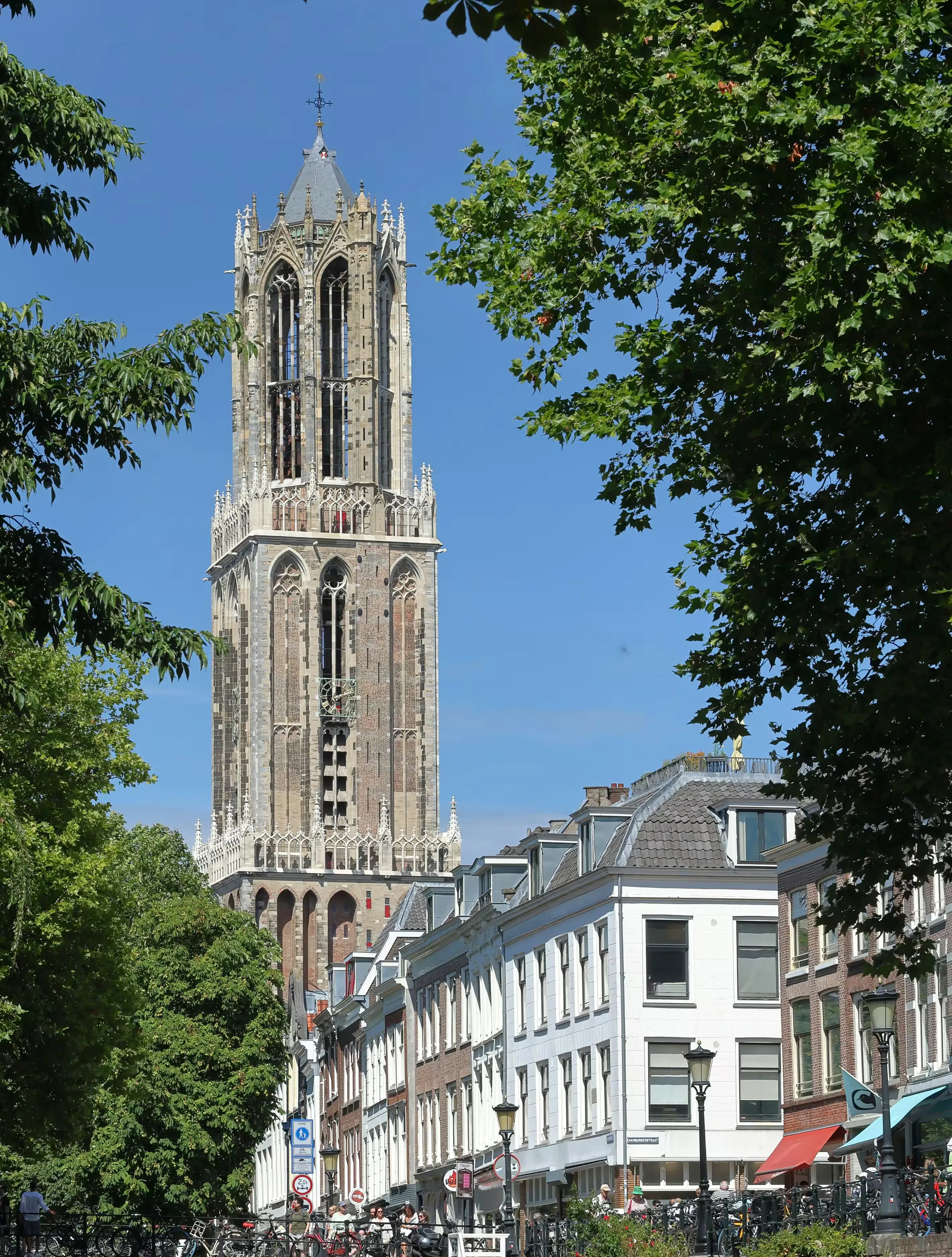 A view of the church area in the Utrecht office.